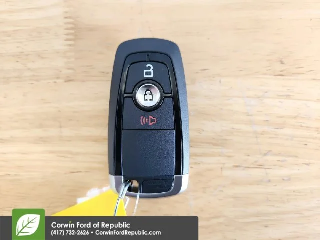 New 2026 Carbonized Gray Metallic Ford XLT image 10