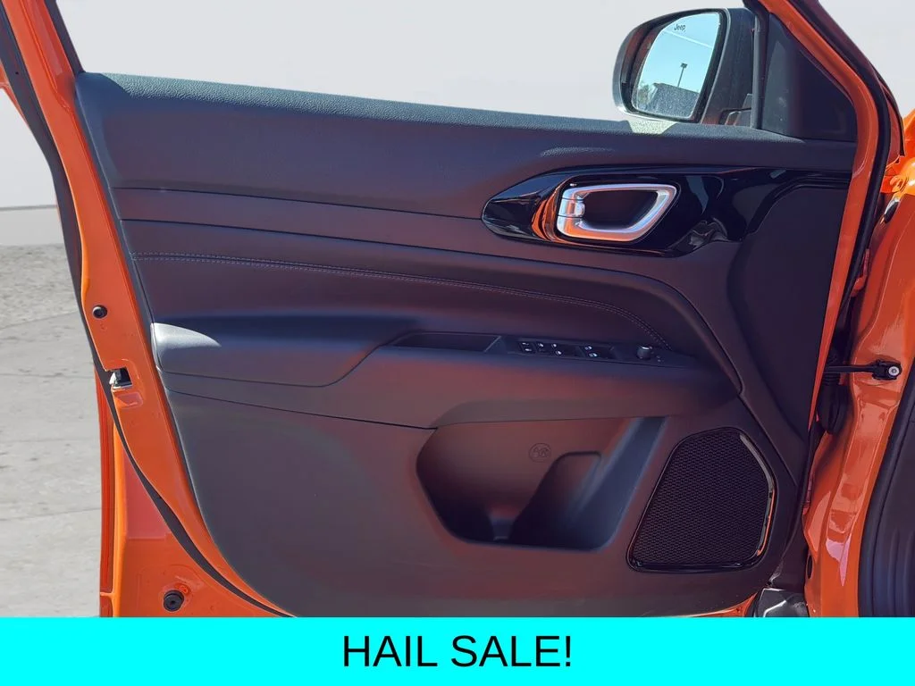 New 2026 Joose Exterior Paint Jeep Latitude image 11