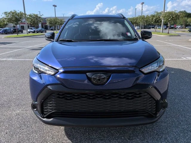 Used 2025 Blue Toyota Hybrid SE image 9