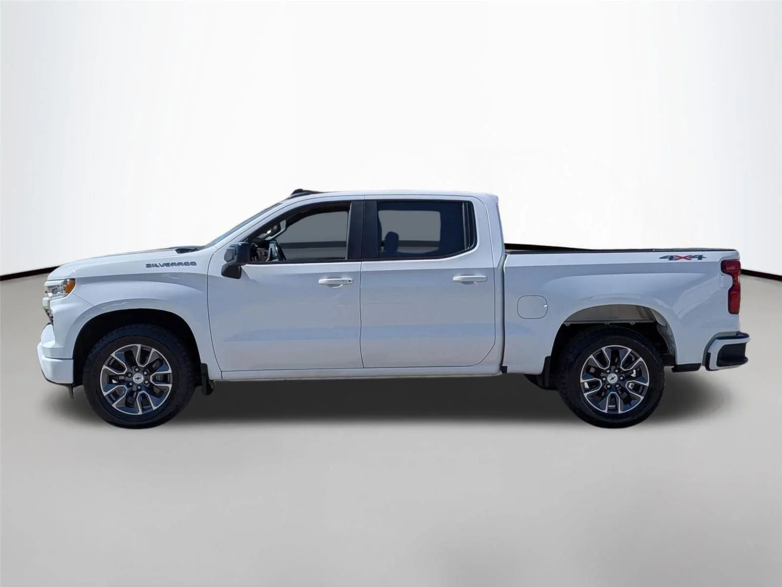 Used 2023 Summit White Chevrolet RST image 2