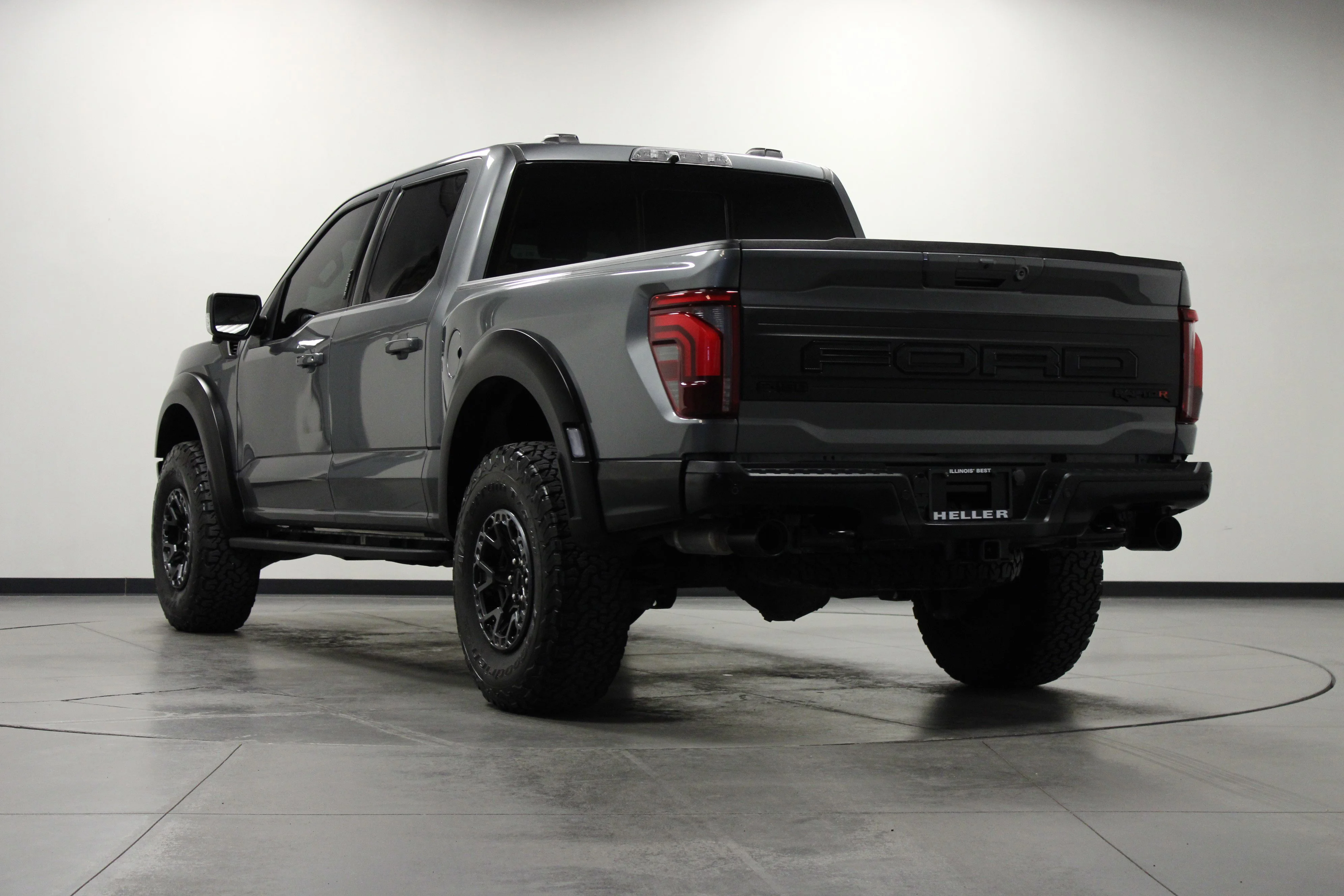 Used 2024 Gray Metallic Ford Raptor image 6