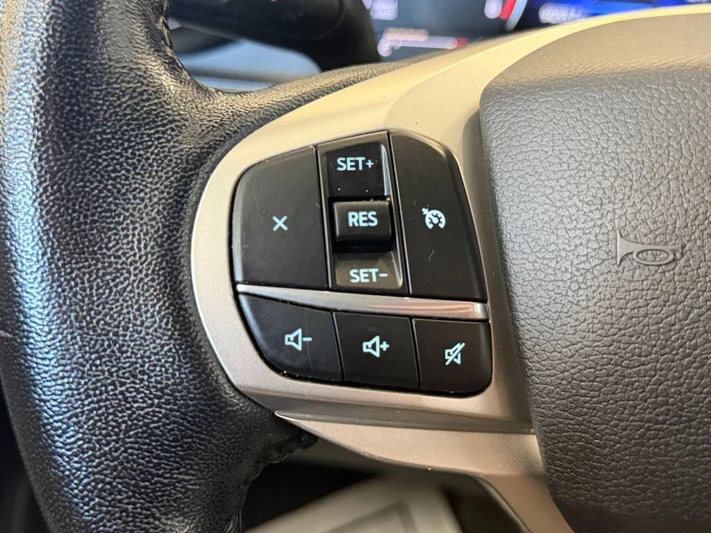 Used 2021 White Ford XLT image 30