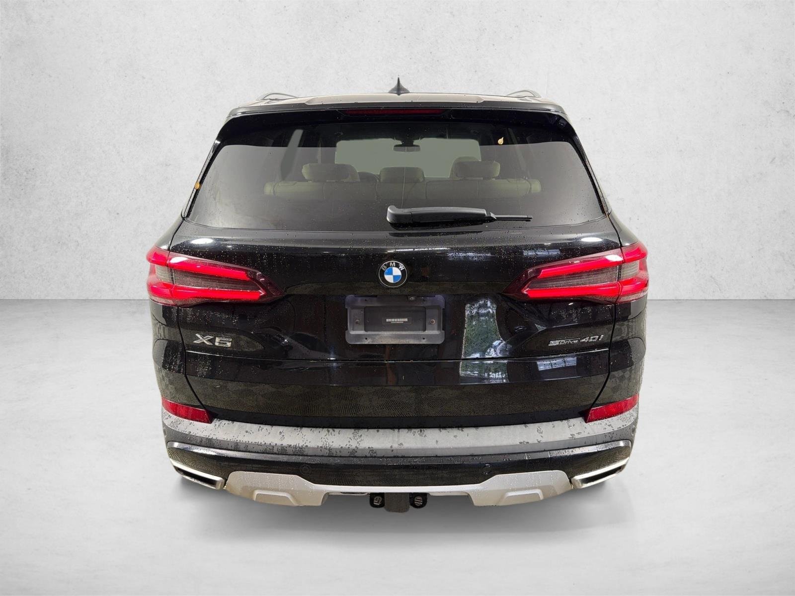 Used 2021 Jet Black BMW sDrive40i image 6