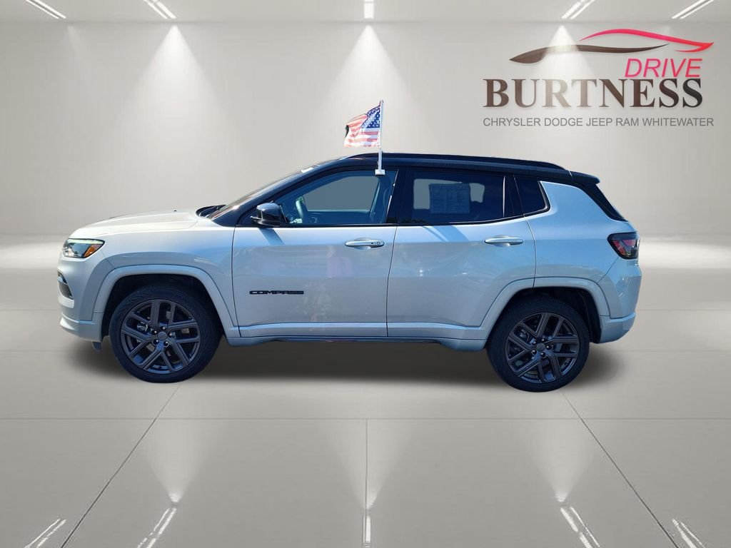 Used 2024 Silver Jeep Limited image 6