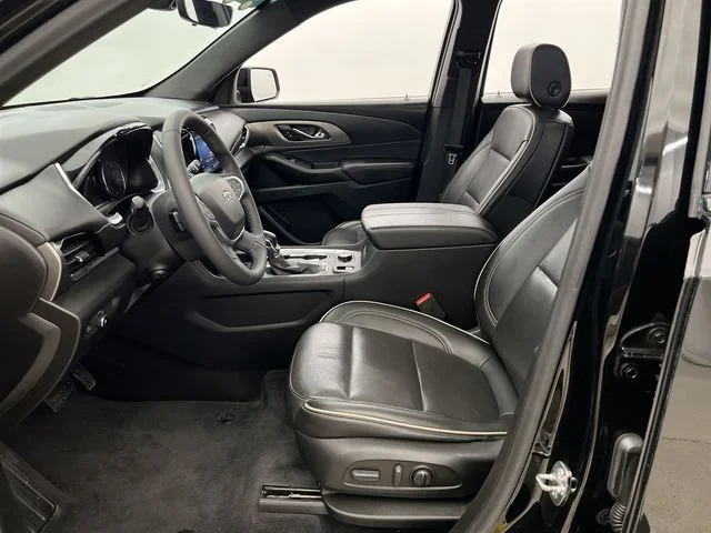 2022 Chevrolet Traverse Premier - Photo 9