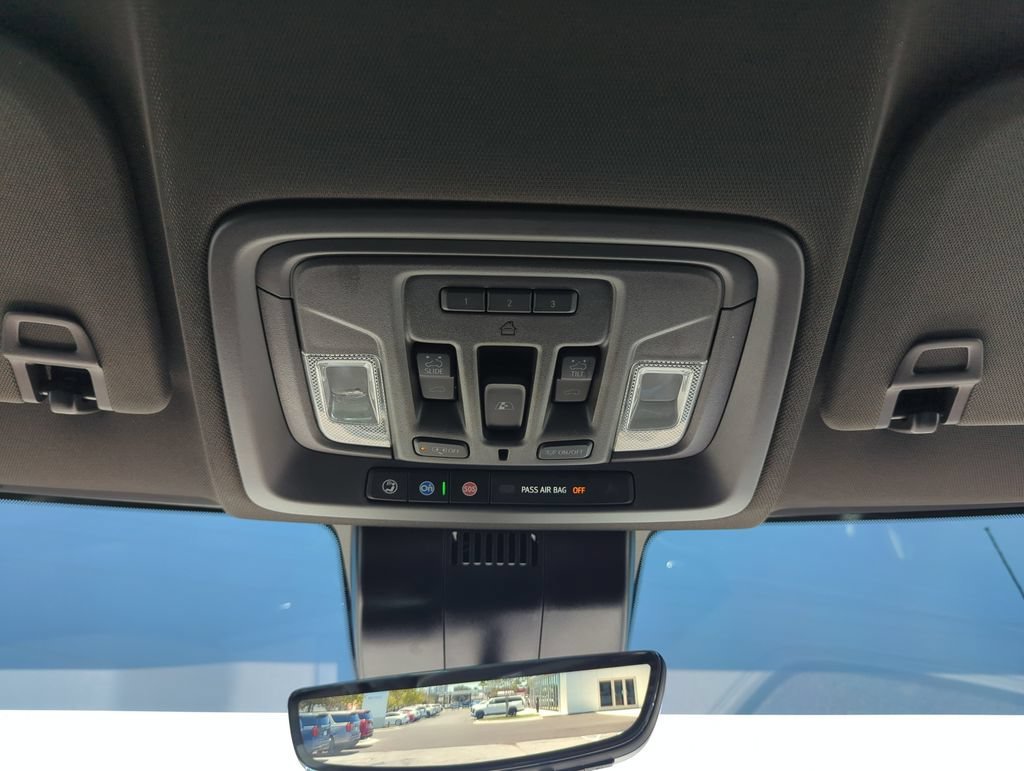Used 2025 Summit White Chevrolet LTZ image 26
