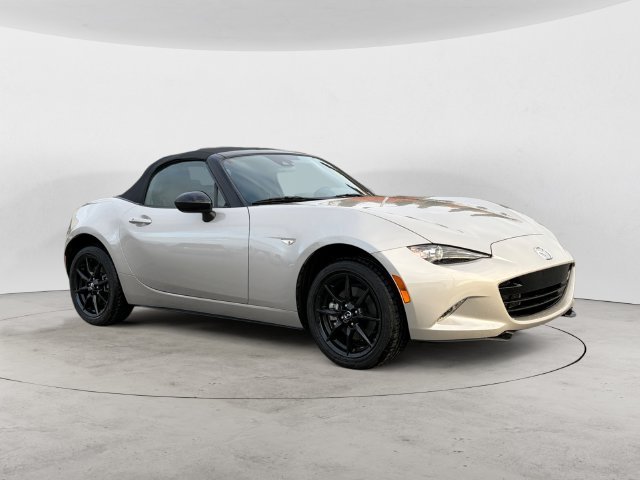 Used 2022 Silver Mazda Sport image 3