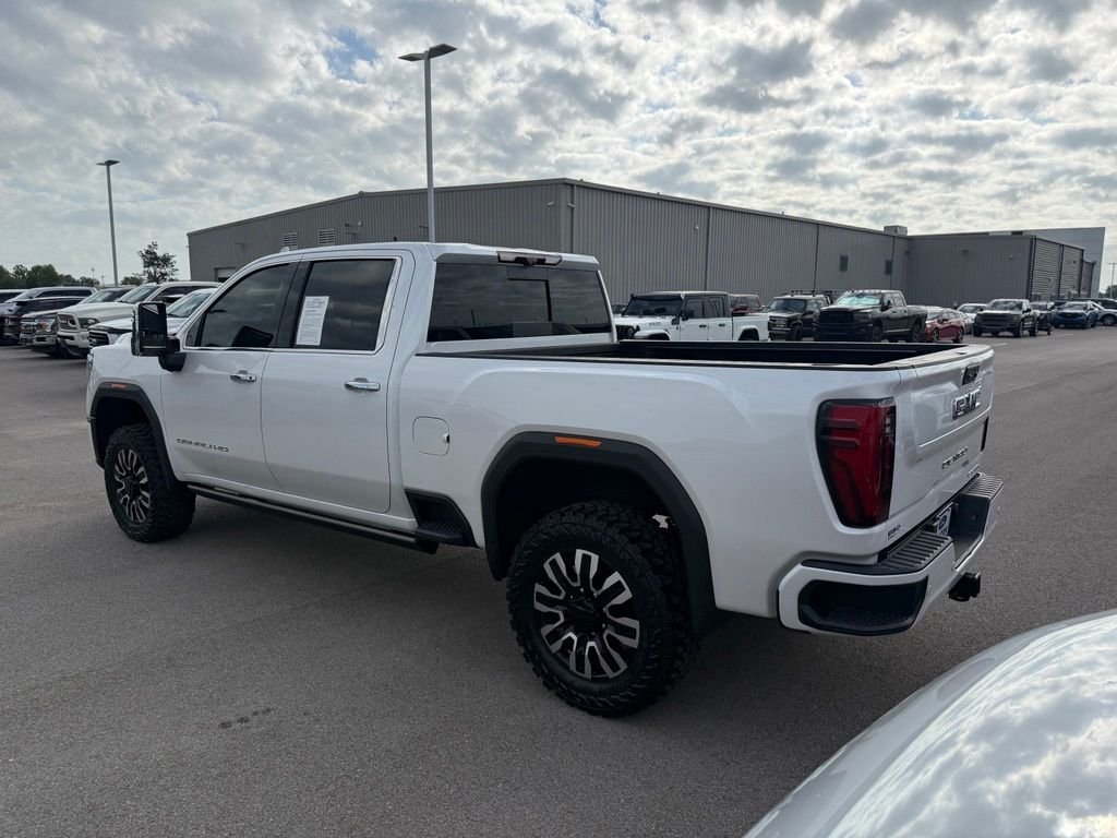 Used 2024 White Frost Tri-Coat GMC Denali Ultimate image 39