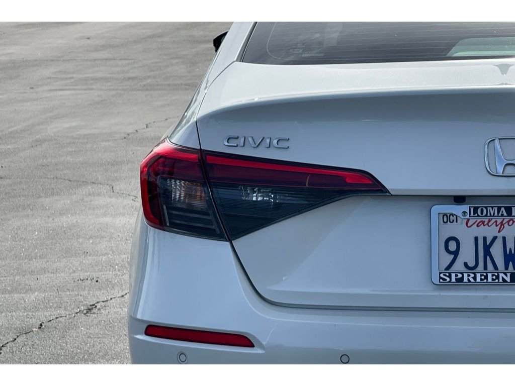 Certified Used 2024 Platinum White Pearl Honda Touring image 14