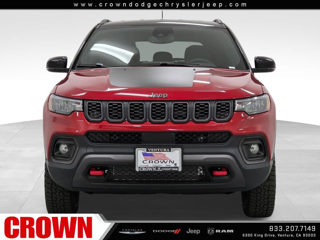 New 2026 Red Hot Pearl-Coat Exterior Paint Jeep Trailhawk image 2