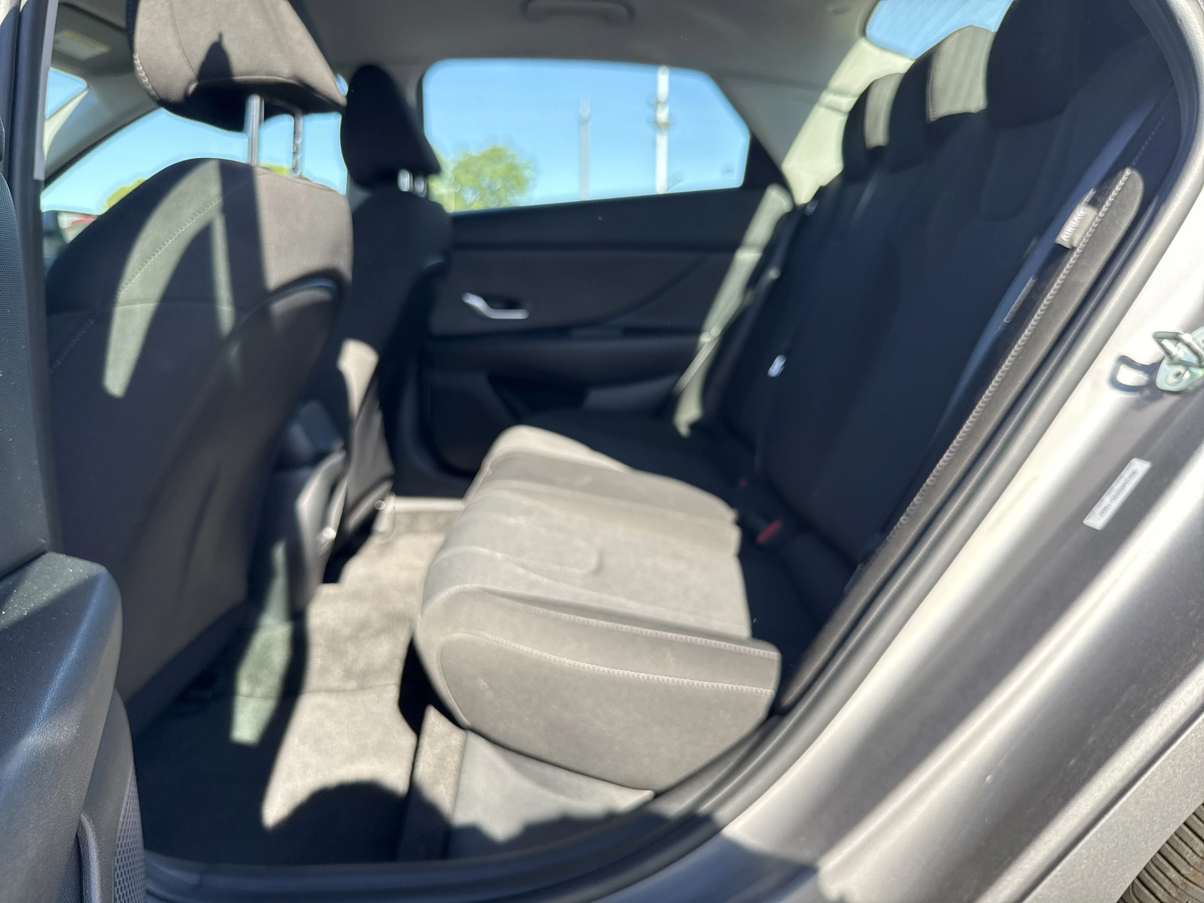 Used 2025 Fluid Metal Hyundai SE image 13