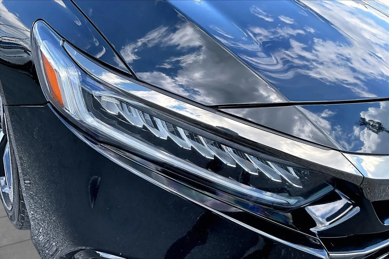 Used 2022 Crystal Black Pearl Honda Sport image 28