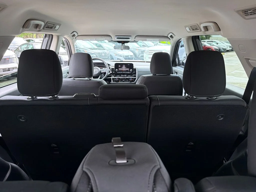 2023 Nissan Pathfinder SV - Photo 34