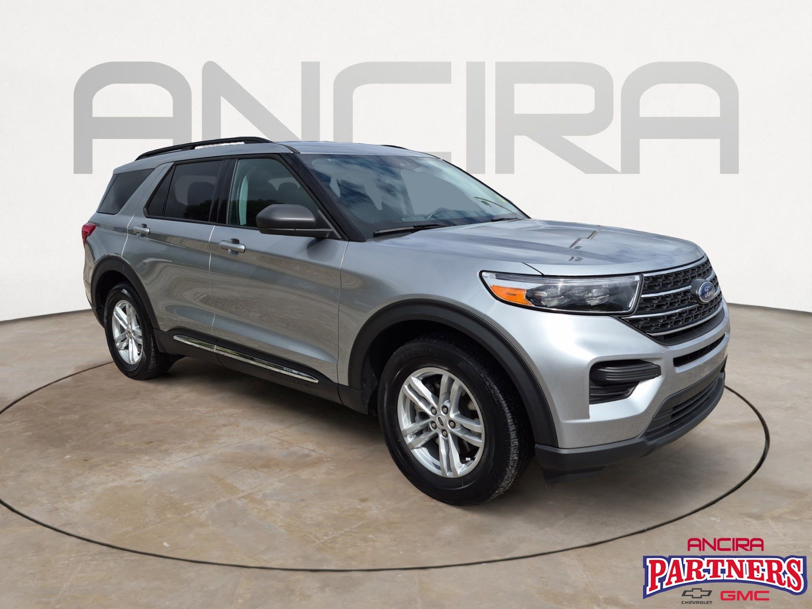 2024 Ford Explorer XLT RWD's photo
