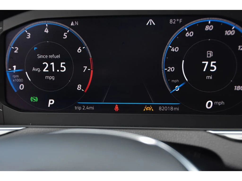 Used 2020 Deep Black Pearl Volkswagen SEL Premium R-Line image 18