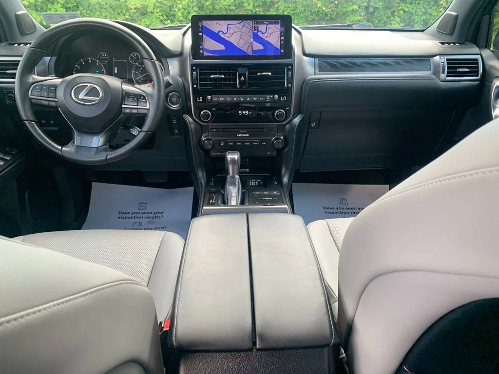 Used 2023 Black Lexus 460 image 16