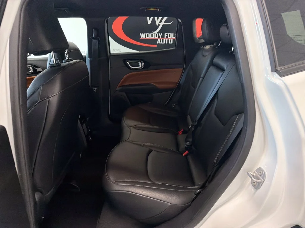 Used 2025 White Jeep Limited image 14