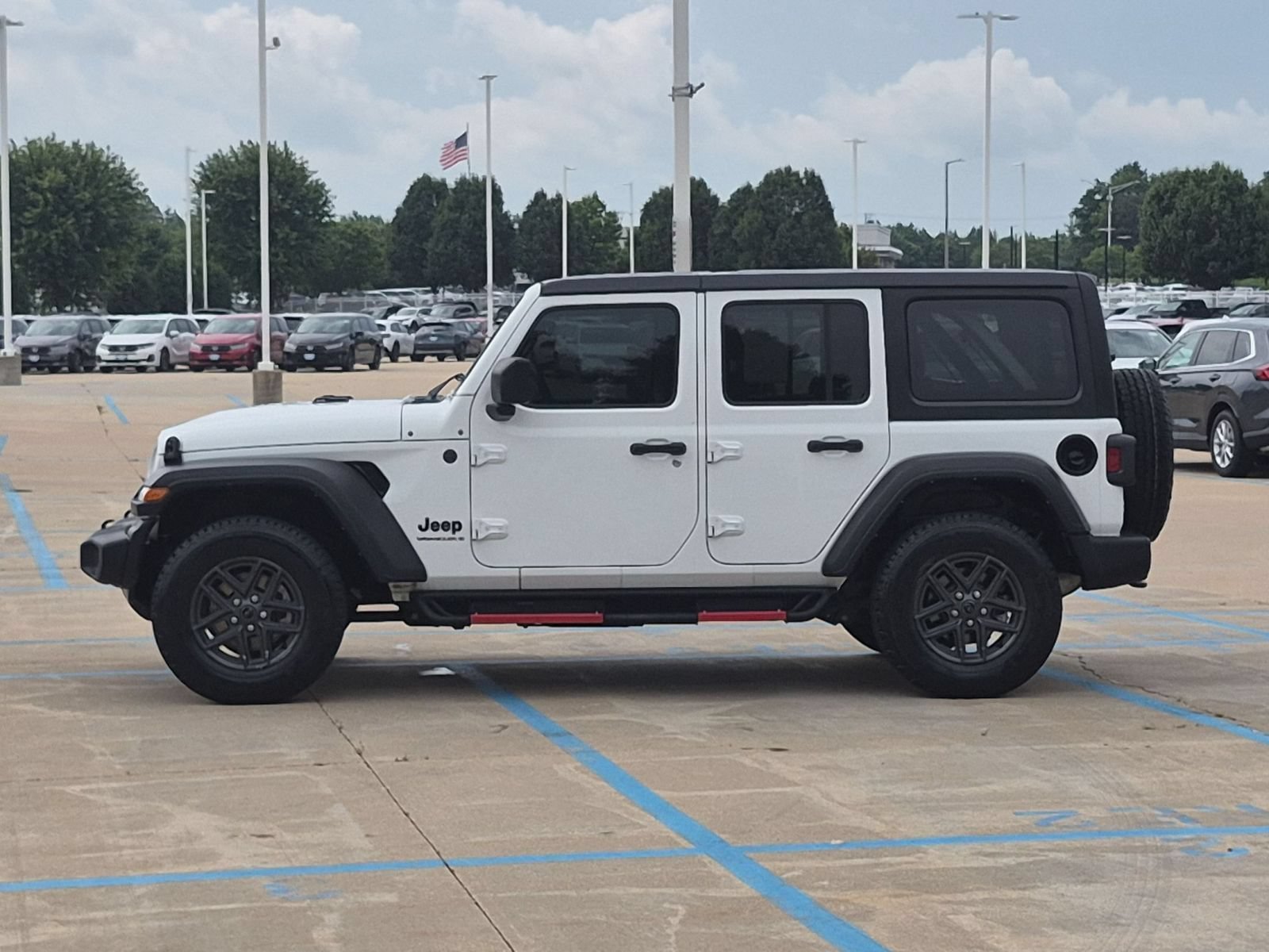 Used 2024 Bright White Clearcoat Jeep Sport S 4WD image 9
