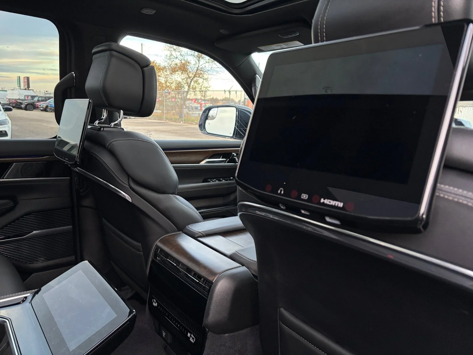 Certified Used 2023 Black Jeep 4x4 image 22