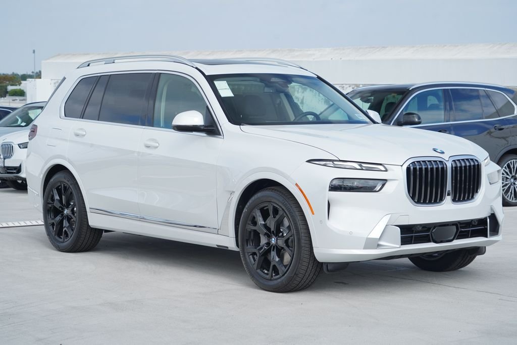 New 2027 Mineral White Metallic BMW xDrive40i image 3