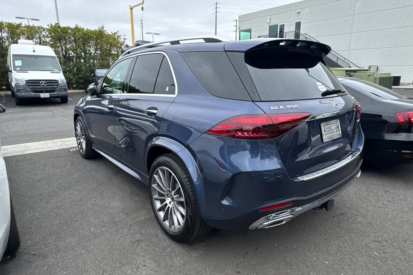 Used 2025 Blue Mercedes-Benz GLE 450 image 10