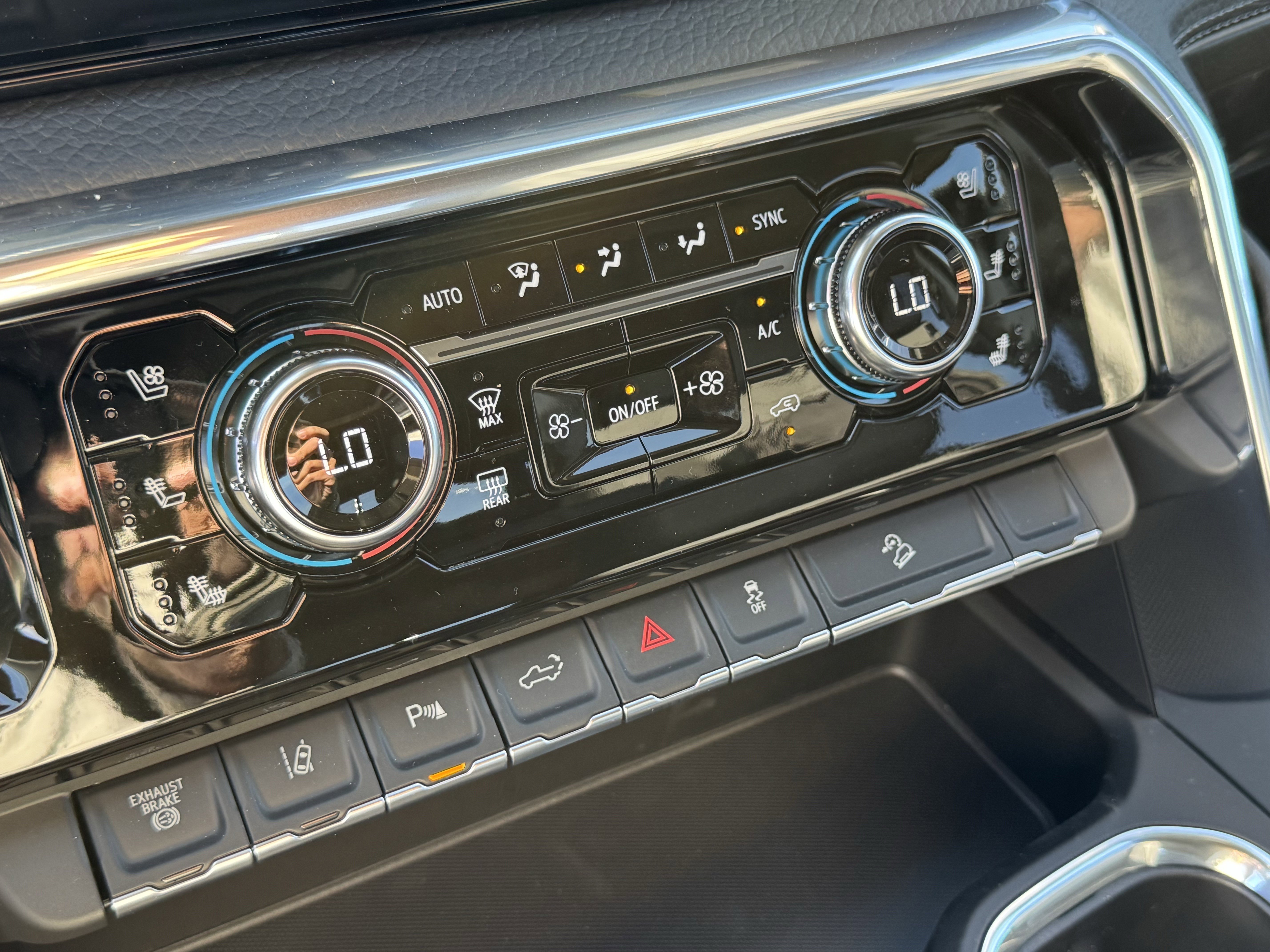 2026 GMC Sierra 2500HD Denali - Photo 18