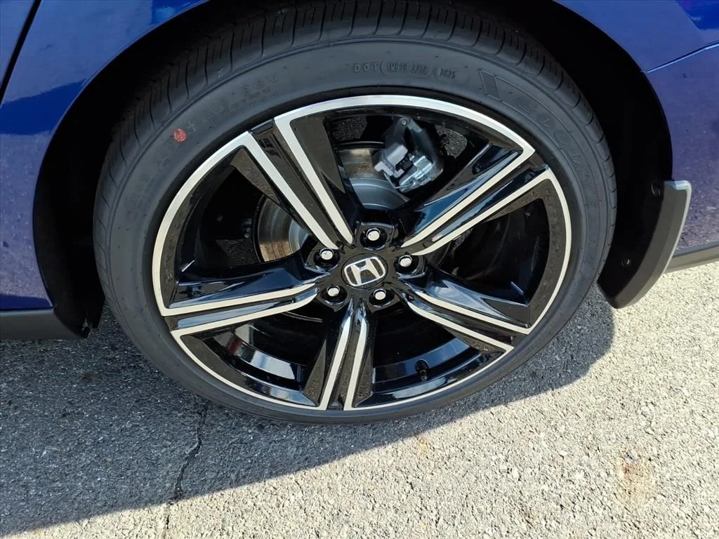 2025 Honda Accord Hybrid Sport - Photo 18