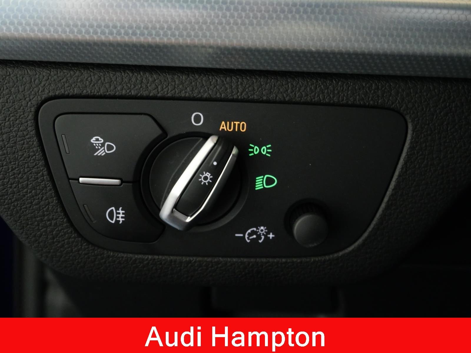 Used 2025 Navarra Blue Metallic Audi S line Premium Plus image 20