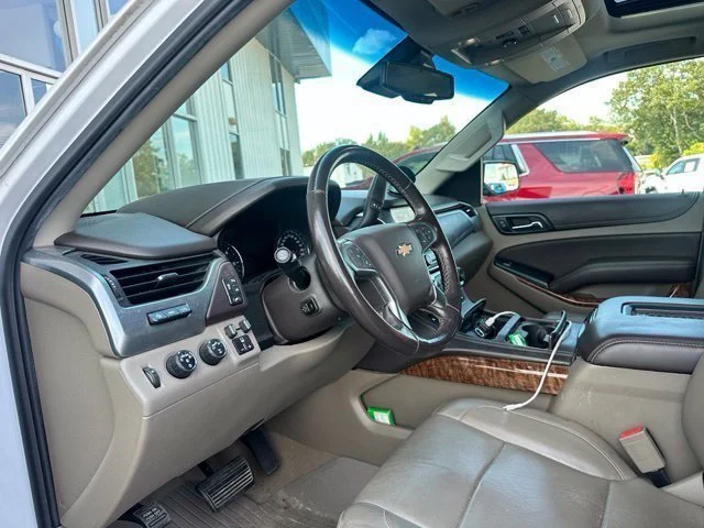 Used 2018 SUMMIT WHITE Chevrolet Premier image 12