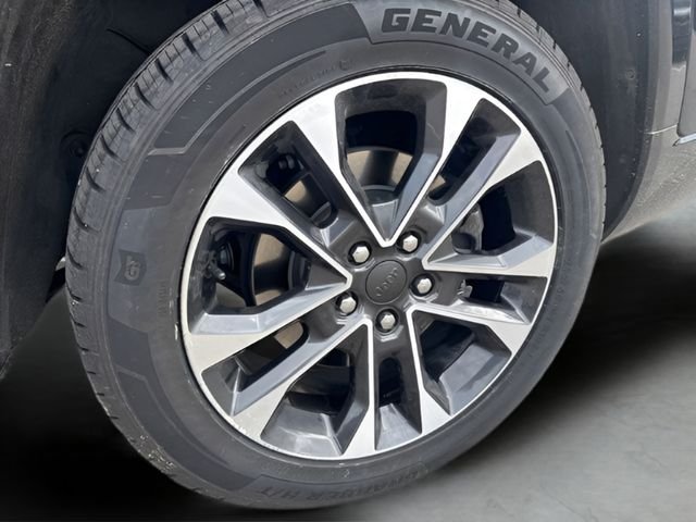 Used 2023 Black Jeep Overland image 21