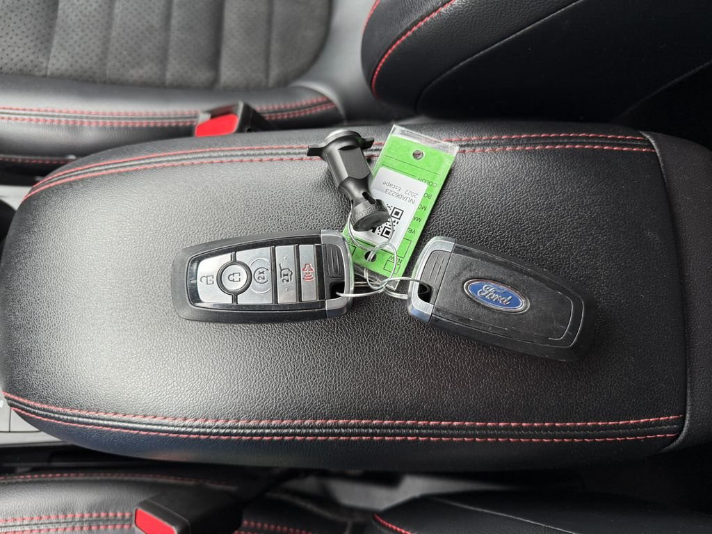Used 2022 Gray Ford SEL image 33