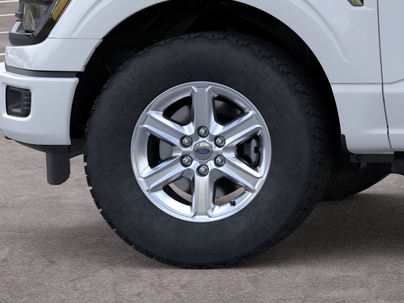 New 2026 Oxford White Ford XLT image 44