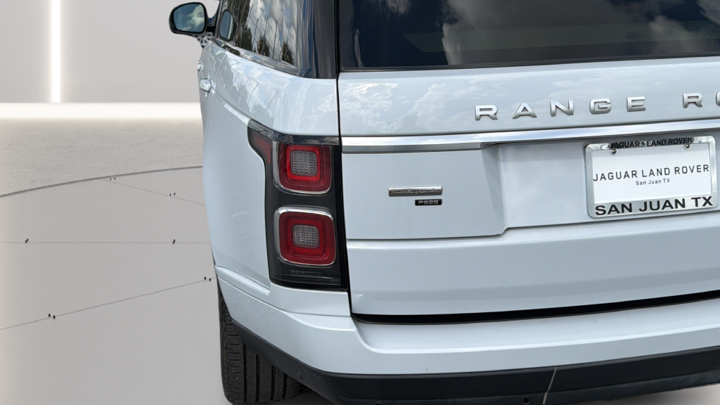 Used 2020 Fuji White Land Rover Autobiography image 11