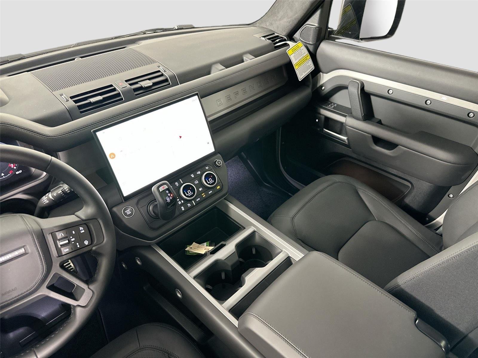 2026 Land Rover Defender X - Photo 24