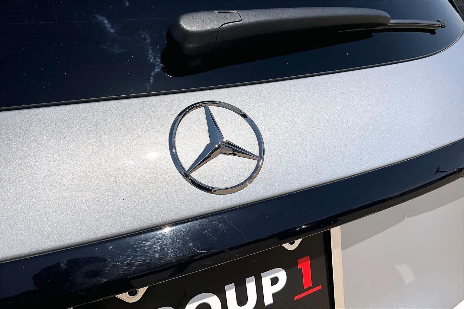 Used 2023 Cirrus Silver Metallic Mercedes-Benz GLC 300 image 31