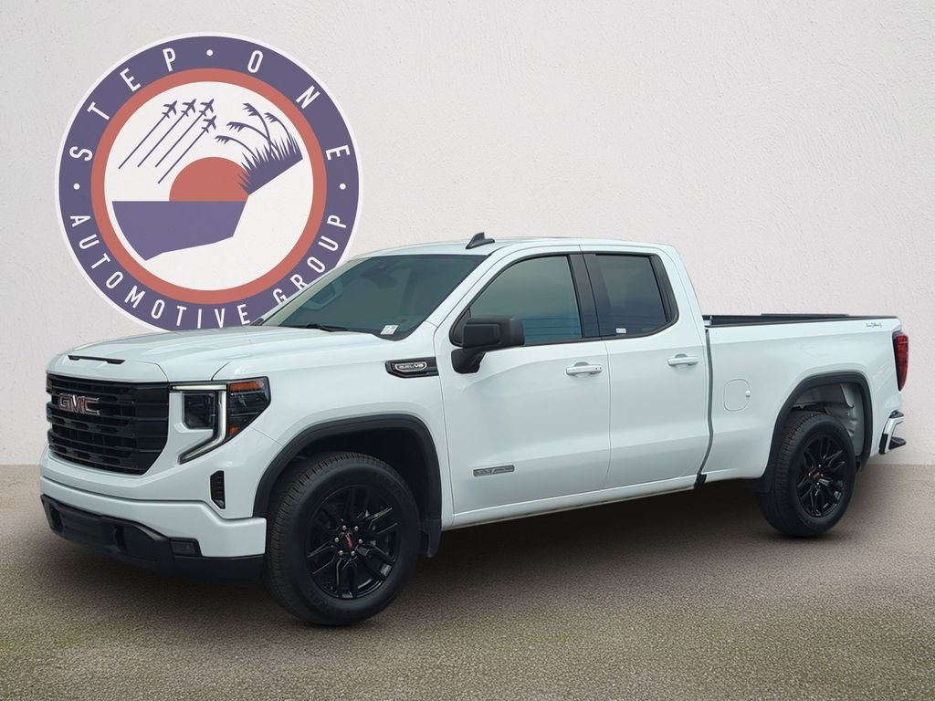 Used 2025 White GMC Elevation image 1