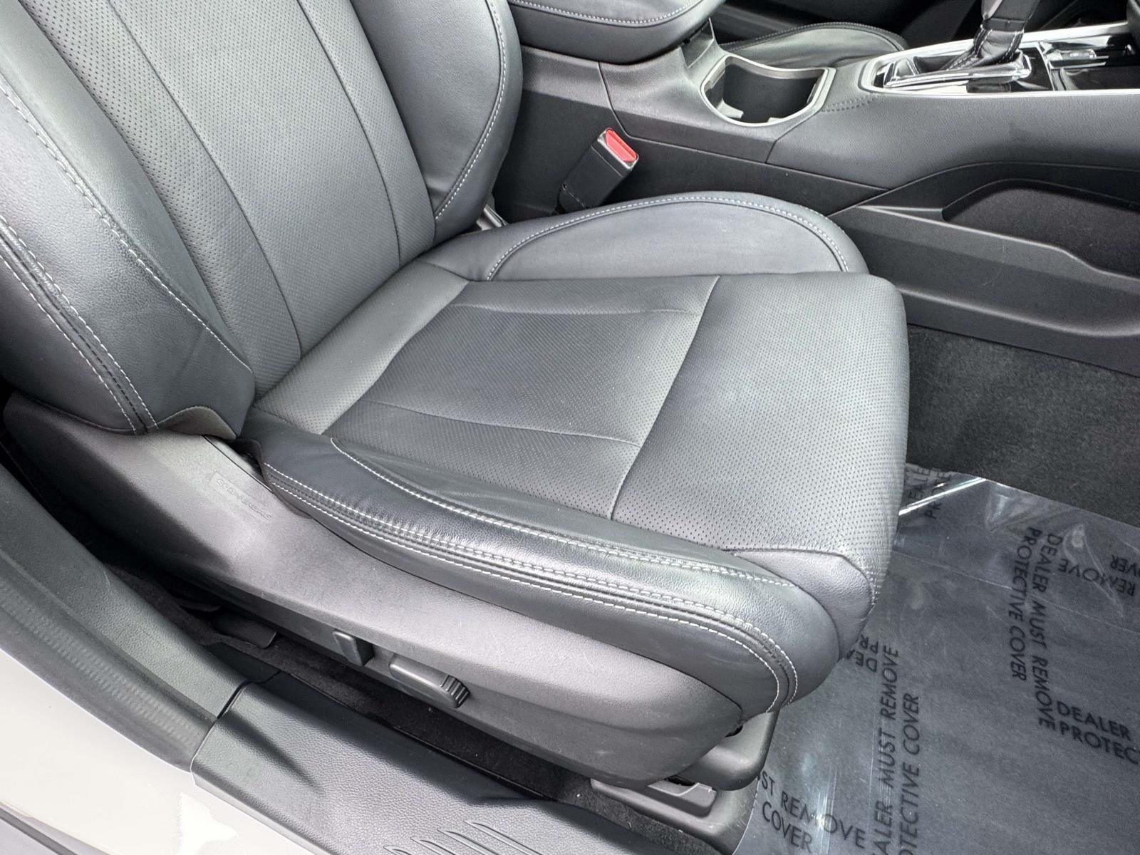 Used 2020 Crystal White Pearl Subaru Limited XT image 10