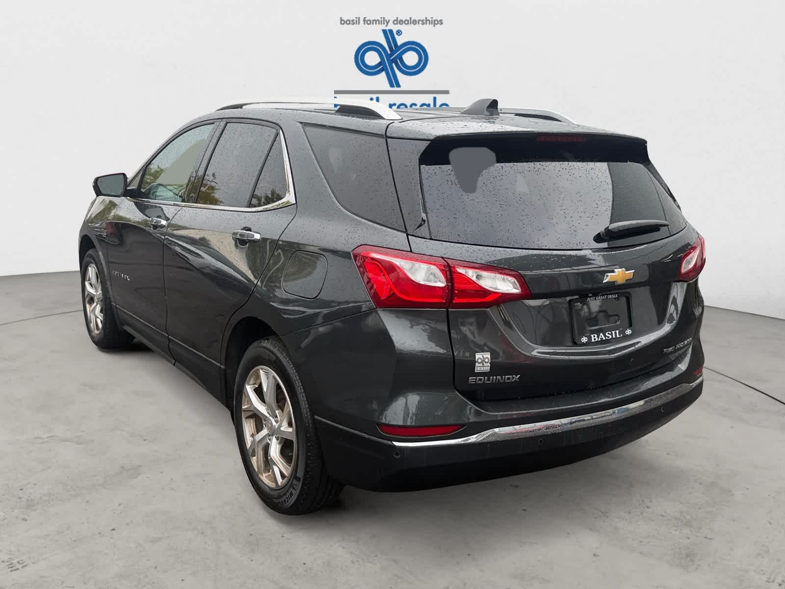 Used 2020 Nightfall Gray Metallic Chevrolet Premier image 5
