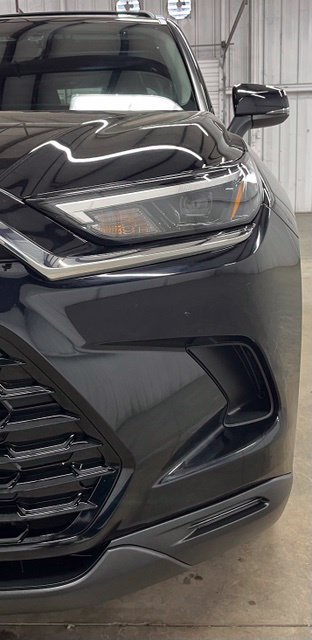 Used 2026 Black Toyota XLE image 9