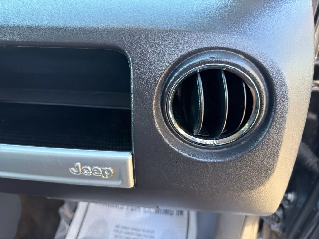 Used 2016 Gray Jeep Sport image 28