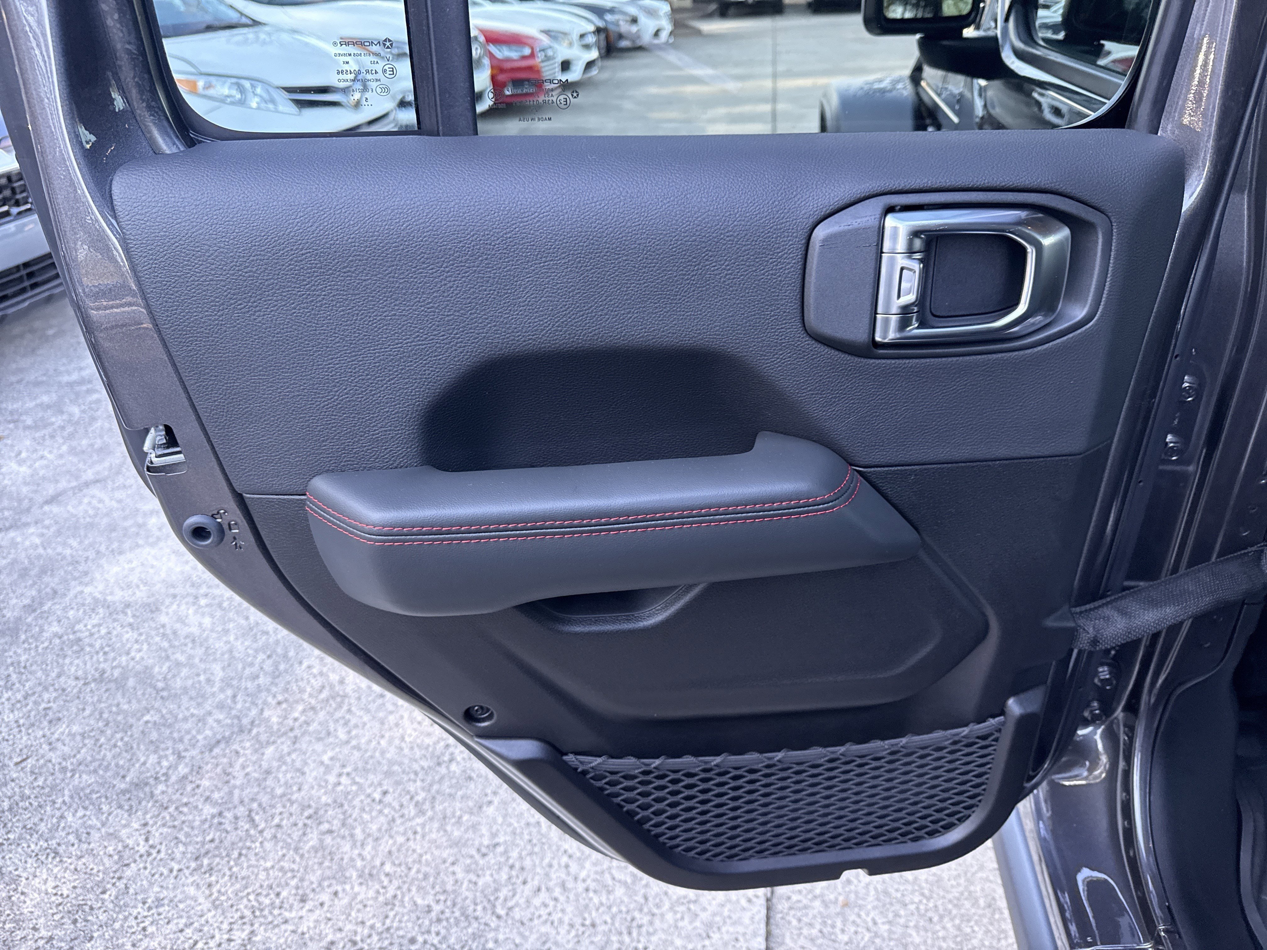 New 2026 Granite Crystal Metallic Clearcoat Jeep  image 26