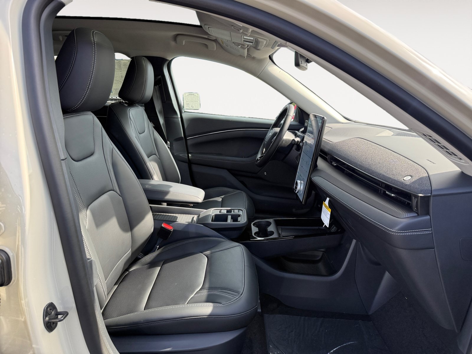 New 2026 Desert Sand Ford Premium image 19