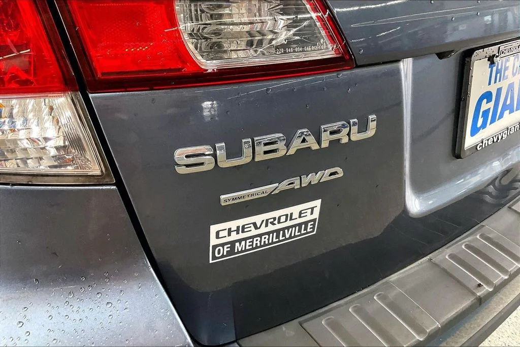 Used 2014 Twilight Blue Subaru 2.5i image 26