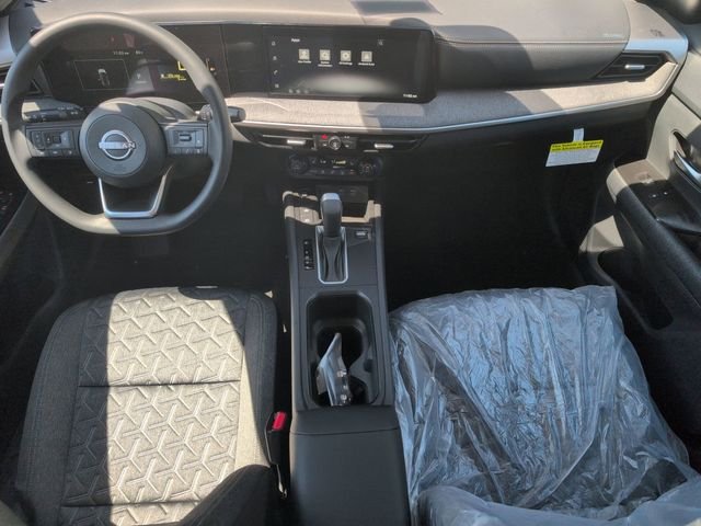 New 2026 Aspen White TriCoat / Super Black Two-tone Nissan SV image 21