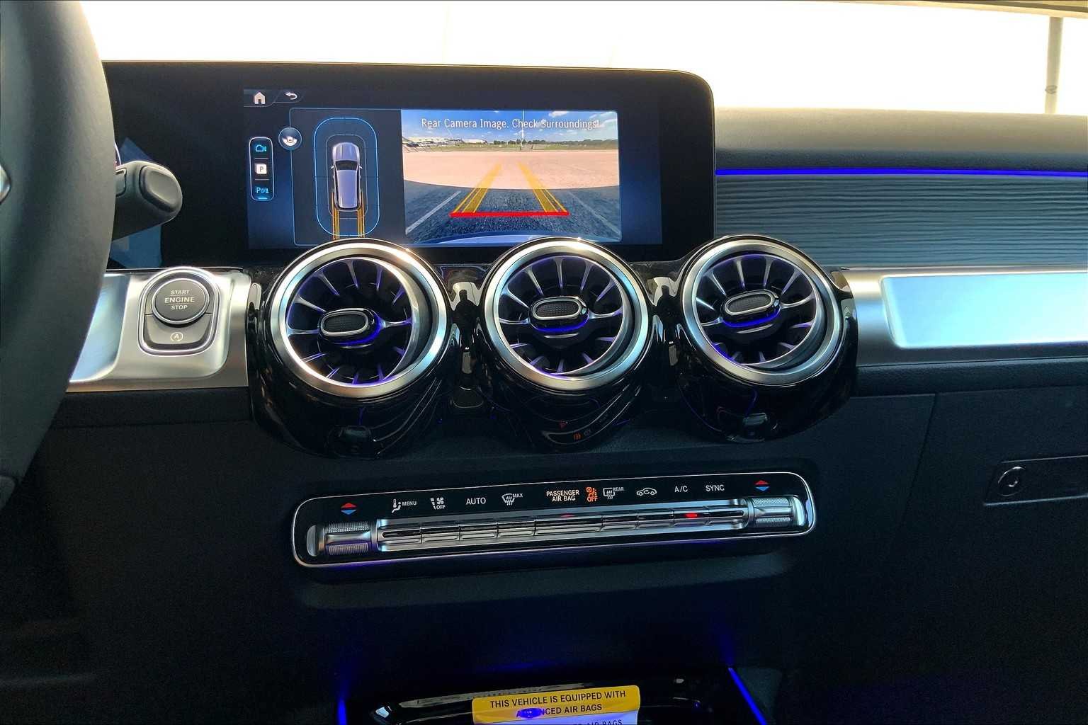 2025 Mercedes-Benz GLB Base - Photo 12