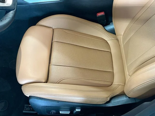 Used 2023 Blue BMW 330i image 19