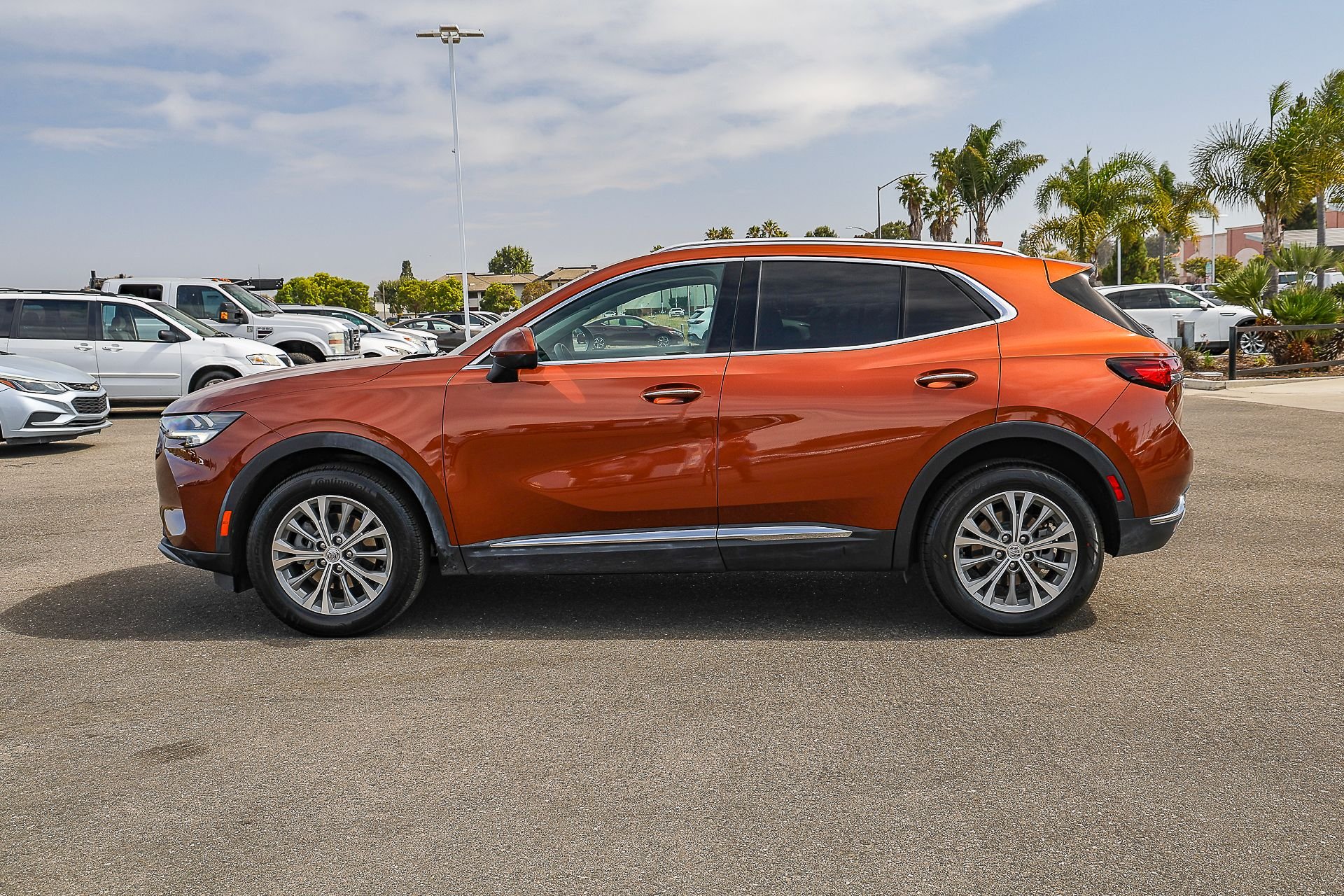 Used 2022 Brown Buick Preferred image 7