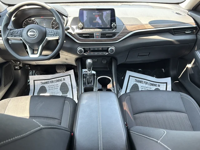 Used 2024 Red Nissan 2.5 SV image 11