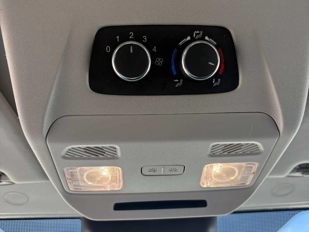 2025 Ford Transit Passenger Van XLT - Photo 25