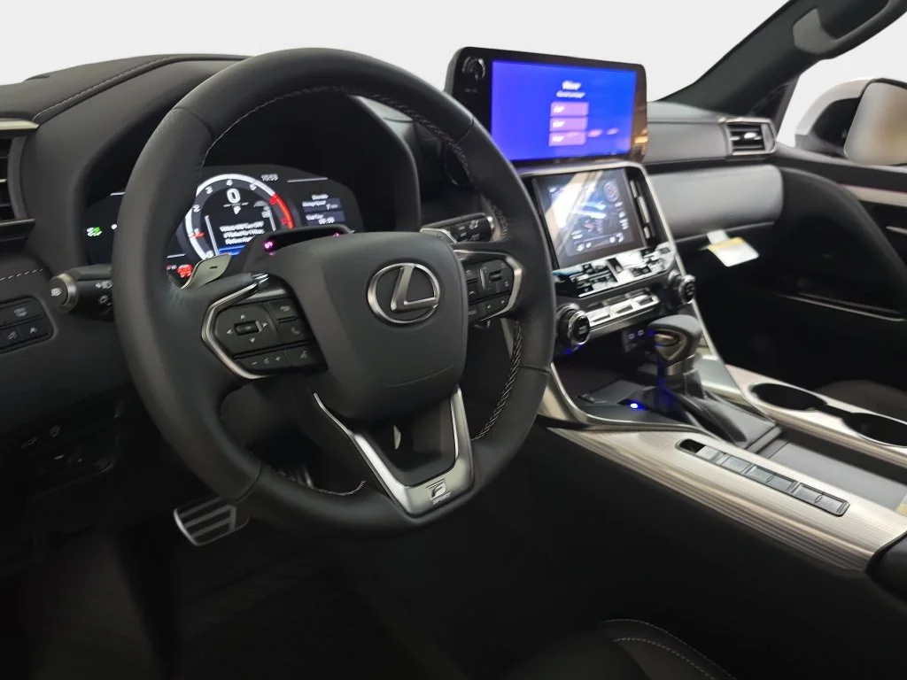 New 2026 Ultra White Lexus F SPORT HANDLING image 15